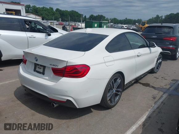 2019 BMW 4 Series 440i z VIN WBA4W7C57KAG52658, wystawiony jako IAAI lot #42301983 z przebiegiem 30 655 mil mil oraz . Historia ofert i sprzedaży dostępna na DreamBid. Obrazek 4.