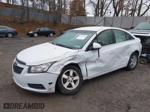 2014 Chevrolet Cruze 1LT z VIN 1G1PC5SB1E7264742, wystawiony jako IAAI lot #41740704 z przebiegiem 155 005 mil mil oraz . Historia ofert i sprzedaży dostępna na DreamBid. Obrazek 2.