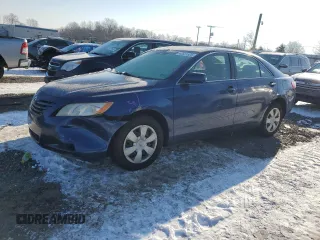 2008 Toyota Camry LE z VIN 4T1BE46K28U260622, wystawiony jako Copart lot #52686925 z przebiegiem 113 605 mil mil oraz Szkoda całkowita • Salvage title. Historia ofert i sprzedaży dostępna na DreamBid. Obrazek 1.