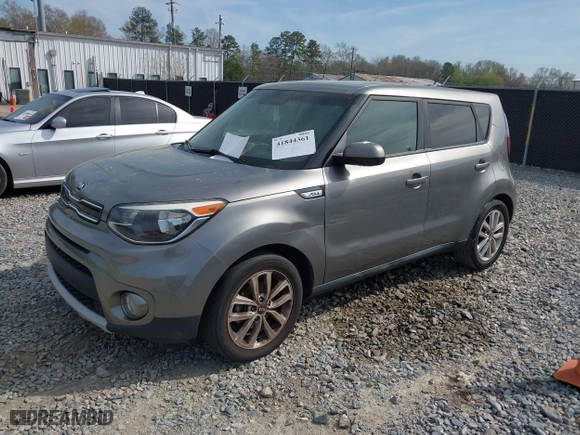 2019 Kia Soul + with VIN KNDJP3A5XK7678079, listed as a IAAI auction lot 41844361 with 97,564 mi miles. Bid and sale history available at carsss.com. Image 18.