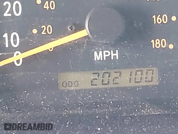 2000 Toyota Tundra SR5 with VIN 5TBRN3415YS049029, listed as a IAAI auction lot 41731441 with 202,100 mi miles and . Bid and sale history available at DreamBid. Image 15.