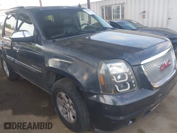 2008 GMC Yukon Denali z VIN 1GKFK638X8J140043, wystawiony jako IAAI lot #42039660 z przebiegiem 199 081 mil mil oraz . Historia ofert i sprzedaży dostępna na DreamBid. Obrazek 1.