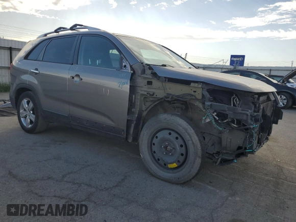 2012 Kia Sorento EX with VIN 5XYKU4A21CG235378, listed as a Copart auction lot 45337595 with 146,376 mi miles and Salvage Title. Bid and sale history available at carsss.com. Image 4.
