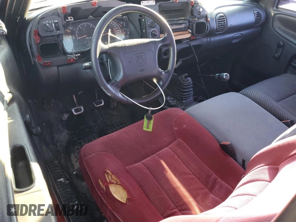 2001 Dodge 1500 z VIN 1B7HC16Y91S669824, wystawiony jako Copart lot #41640905 z przebiegiem 158 869 mil mil oraz Szkoda całkowita • Salvage title. Historia ofert i sprzedaży dostępna na DreamBid. Obrazek 8.