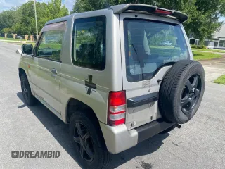 1997 Mitsubishi Montero z VIN H56A5204998, wystawiony jako Copart lot #60369925 z przebiegiem 108 584 mil mil oraz Czysty tytuł • Clean title. Historia ofert i sprzedaży dostępna na DreamBid. Obrazek 3.