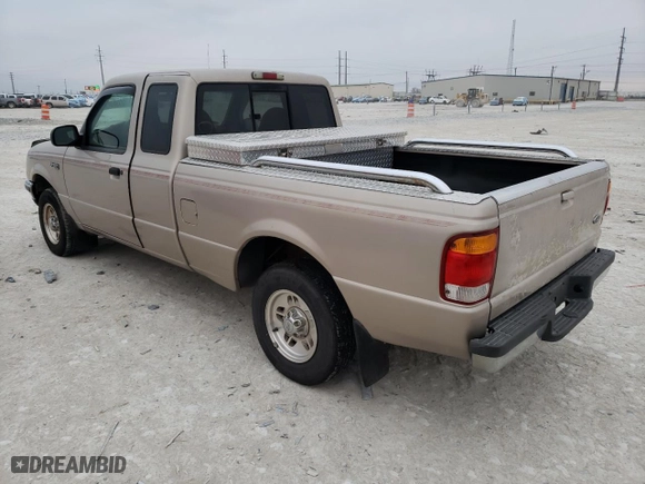 1998 Ford Ranger XL with VIN 1FTYR14U0WTA32272, listed as a Copart auction lot 88286455 with 276,912 mi miles and Clean Title. Bid and sale history available at carsss.com. Image 2.