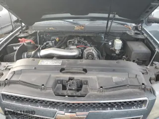 2008 Chevrolet Avalanche LS with VIN 3GNFK12358G172847, listed as a Copart auction lot 43667645 with 196,049 mi miles and Clean Title. Bid and sale history available at carsss.com. Image 11.