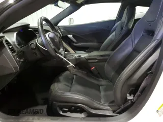 2015 Chevrolet Corvette Z06 3LZ z VIN 1G1YU2D69F5607892, wystawiony jako Copart lot #55785555 z przebiegiem 17 271 mil mil oraz Szkoda całkowita • Salvage title. Historia ofert i sprzedaży dostępna na DreamBid. Obrazek 7.