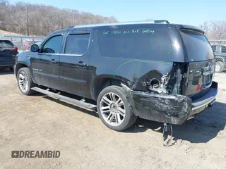2014 Cadillac Escalade ESV Premium z VIN 1GYS4JEF7ER143539, wystawiony jako IAAI lot #41802142 z przebiegiem 174 584 mil mil oraz . Historia ofert i sprzedaży dostępna na DreamBid. Obrazek 3.