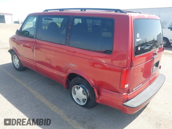 1998 GMC Safari z VIN 1GKDM19W7WB540093, wystawiony jako IAAI lot #42003889 z przebiegiem 214 439 mil mil oraz . Historia ofert i sprzedaży dostępna na DreamBid. Obrazek 3.