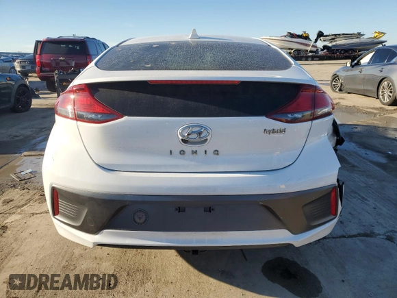 2020 Hyundai Ioniq SE z VIN KMHC75LC4LU213389, wystawiony jako Copart lot #46872255 z przebiegiem 121 142 mil mil oraz Szkoda całkowita • Salvage title. Historia ofert i sprzedaży dostępna na DreamBid. Obrazek 6.