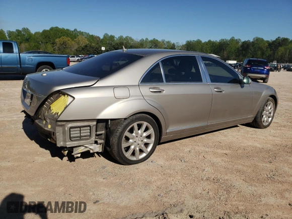 2007 Mercedes-Benz S 550 with VIN WDDNG71X07A053622, listed as a Copart auction lot 53254235 with 147,010 mi miles and Salvage Title. Bid and sale history available at DreamBid. Image 3.