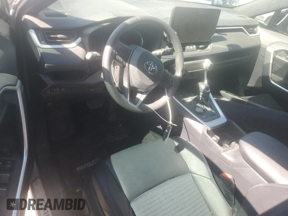 2024 Toyota RAV4 Hybrid XSE z VIN 2T3E6RFVXRW078872, wystawiony jako Copart lot #57592315 z przebiegiem 20 502 mil mil oraz Szkoda całkowita • Salvage title. Historia ofert i sprzedaży dostępna na DreamBid. Obrazek 8.