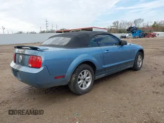 2006 Ford Mustang Standard with VIN 1ZVFT84NX65105899, listed as a IAAI auction lot 41447690 with 168,239 mi miles and . Bid and sale history available at carsss.com. Image 4.