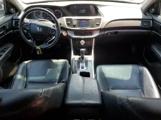 2014 Honda Accord Touring z VIN 1HGCR3F92EA002801, wystawiony jako Copart lot #59150495 z przebiegiem 112 377 mil mil oraz Szkoda całkowita • Salvage title. Historia ofert i sprzedaży dostępna na DreamBid. Obrazek 8.