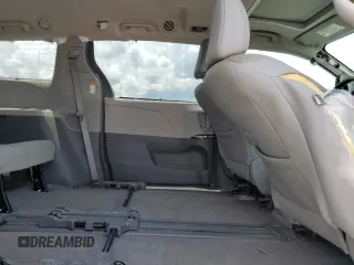 2018 Toyota Sienna XLE Auto Access Seat z VIN 5TDYZ3DC8JS917863, wystawiony jako Copart lot #61825655 z przebiegiem 249 491 mil mil oraz Szkoda całkowita • Salvage title. Historia ofert i sprzedaży dostępna na DreamBid. Obrazek 11.