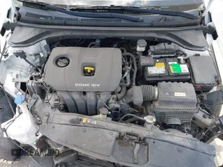 2017 Hyundai Elantra SE z VIN 5NPD74LF3HH097407, wystawiony jako IAAI lot #42216414 z przebiegiem 113 991 mil mil oraz . Historia ofert i sprzedaży dostępna na DreamBid. Obrazek 10.