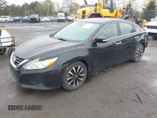 2018 Nissan Altima SR with VIN 1N4AL3AP9JC139011, listed as a IAAI auction lot 42018392 with 163,674 mi miles and . Bid and sale history available at carsss.com. Image 2.