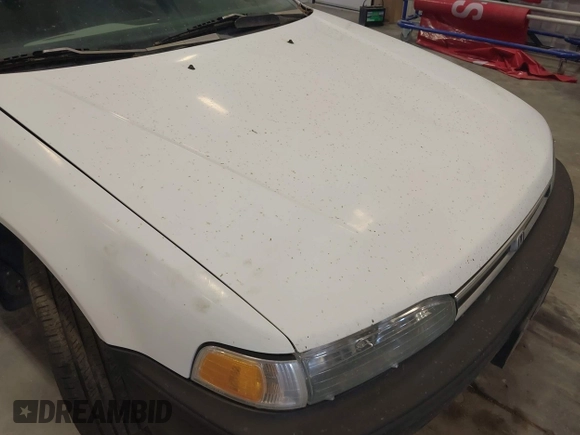 1993 Honda Accord z VIN 1HGCB7648PA190291, wystawiony jako IAAI lot #42425108 z przebiegiem 157 451 mil mil oraz . Historia ofert i sprzedaży dostępna na DreamBid. Obrazek 6.