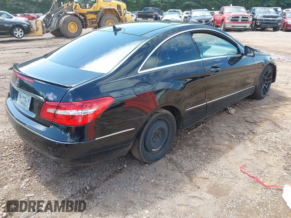 2013 Mercedes-Benz E 350 with VIN WDDKJ5KB0DF196368, listed as a IAAI auction lot 42614392 with 212,552 mi miles and . Bid and sale history available at DreamBid. Image 4.