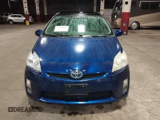 2011 Toyota Prius I with VIN JTDKN3DU0B0286265, listed as a IAAI auction lot 41848439 with 209,269 mi miles. Bid and sale history available at carsss.com. Image 13.