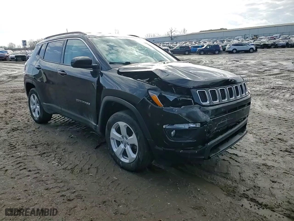 2018 Jeep Compass Latitude with VIN 3C4NJDBB2JT200553, listed as a Copart auction lot 47446165 with 90,099 mi miles and Clean Title. Bid and sale history available at carsss.com. Image 12.