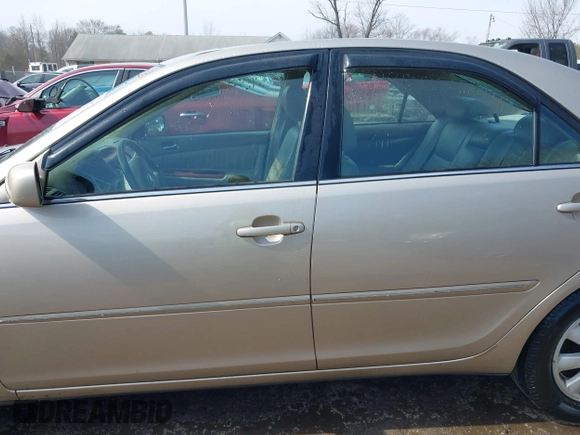 2004 Toyota Camry LE with VIN 4T1BF30K94U587836, listed as a IAAI auction lot 41714277 with 211,893 mi miles and . Bid and sale history available at carsss.com. Image 14.