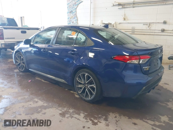 2020 Toyota Corolla SE with VIN 5YFS4RCE0LP028478, listed as a IAAI auction lot 41915973 with 31,587 mi miles. Bid and sale history available at carsss.com. Image 3.