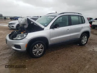 2016 Volkswagen Tiguan S z VIN WVGAV7AX0GW521572, wystawiony jako Copart lot #55967235 z przebiegiem 143 113 mil mil oraz Szkoda całkowita • Salvage title. Historia ofert i sprzedaży dostępna na DreamBid. Obrazek 1.
