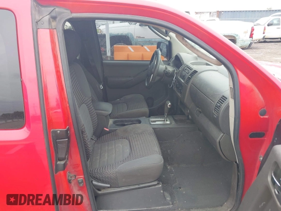 2008 Nissan Frontier SE z VIN 1N6AD06U78C418727, wystawiony jako IAAI lot #42215016 z przebiegiem 211 562 mil mil oraz . Historia ofert i sprzedaży dostępna na DreamBid. Obrazek 5.