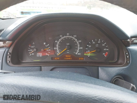 1996 Mercedes-Benz E 320 with VIN WDBJF55F1TJ014578, listed as a IAAI auction lot 41939599 with 115,461 mi miles and . Bid and sale history available at DreamBid. Image 7.