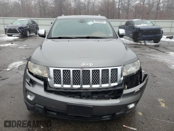 2013 Jeep Grand Cherokee Overland with VIN 1C4RJFCTXDC555233, listed as a Copart auction lot 44535045 with 104,721 mi miles and Clean Title. Bid and sale history available at carsss.com. Image 5.