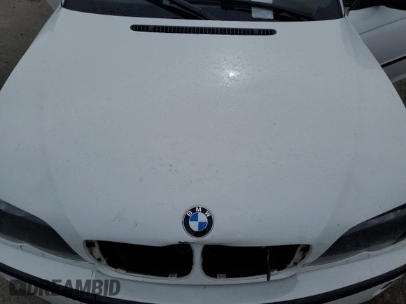 2003 BMW 3 Series 325xi with VIN WBAEU33413PM53580, listed as a Copart auction lot 51225355 with 193,302 mi miles and Salvage Title. Bid and sale history available at carsss.com. Image 12.