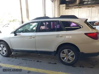 2015 Subaru Outback 2.5i with VIN 4S4BSAAC8F3223438, listed as a IAAI auction lot 41389949 with 138,031 mi miles. Bid and sale history available at carsss.com. Image 15.