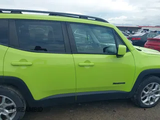 2018 Jeep Renegade Latitude with VIN ZACCJABBXJPJ60183, listed as a IAAI auction lot 41948498 with 72,893 mi miles. Bid and sale history available at carsss.com. Image 13.