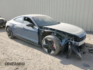 2022 Audi RS e-tron GT z VIN WAUAHBFWXN7900677, wystawiony jako Copart lot #72972794 z przebiegiem 10 839 mil mil oraz Szkody całkowita. Historia ofert i sprzedaży dostępna na DreamBid. Obrazek 4.