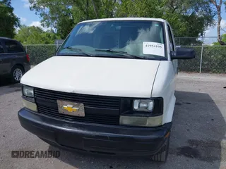 2005 Chevrolet Astro Cargo Van with VIN 1GCDM19X75B102872, listed as a IAAI auction lot 41954195 with 173,627 mi miles. Bid and sale history available at carsss.com. Image 12.