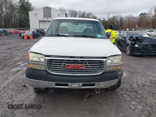 2002 GMC Sierra 2500HD SLE with VIN 1GTHK23162F158226, listed as a IAAI auction lot 41119821 with 50,119 mi miles. Bid and sale history available at carsss.com. Image 12.