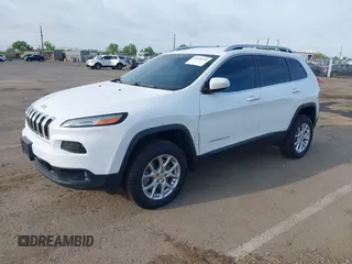 2016 Jeep Cherokee Latitude with VIN 1C4PJMCS1GW185442, listed as a IAAI auction lot 42033699 with 123,306 mi miles. Bid and sale history available at carsss.com. Image 17.
