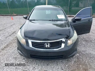 2010 Honda Accord EX-L z VIN 1HGCP2F86AA032708, wystawiony jako IAAI lot #42010837 z przebiegiem 196 739 mil mil oraz . Historia ofert i sprzedaży dostępna na DreamBid. Obrazek 6.