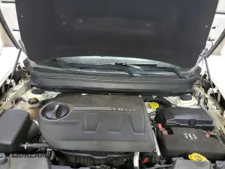 2016 Jeep Cherokee Latitude с VIN 1C4PJMCS8GW215956, выставлен на аукционе Copart как лот 61360485 с пробегом 101 150 миль миль и Списание • Salvage title. История ставок и продаж доступна на DreamBid. Изображение 12.