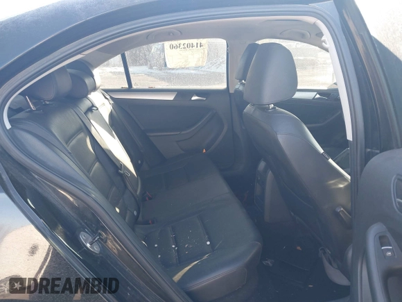 2013 Volkswagen Jetta Sedan SE w/Convenience/Sunroof with VIN 3VWBP7AJ1DM402355, listed as a IAAI auction lot 41402360 with 146,272 mi miles. Bid and sale history available at carsss.com. Image 8.