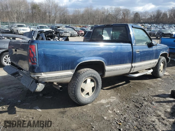 1998 Chevrolet Silverado 1500 with VIN 1GCEK14R3WZ215181, listed as a Copart auction lot 41839755 with 151,190 mi miles and Salvage Title. Bid and sale history available at DreamBid. Image 3.