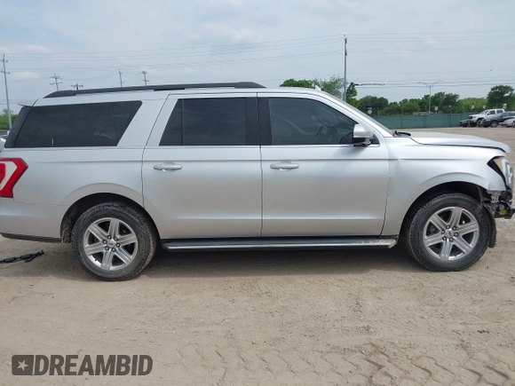 2019 Ford Expedition Max XLT z VIN 1FMJK1HT1KEA13618, wystawiony jako IAAI lot #42074765 z przebiegiem 75 446 mil mil oraz . Historia ofert i sprzedaży dostępna na DreamBid. Obrazek 14.