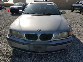 2004 BMW 3 Series 325i with VIN WBAAZ33464KP85044, listed as a Copart auction lot 50255335 with 207,202 mi miles and Clean Title. Bid and sale history available at carsss.com. Image 5.
