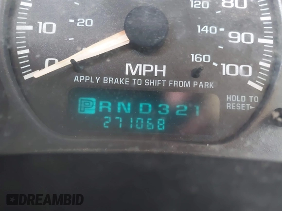 2000 GMC Yukon XL SLT with VIN 3GKFK16T9YG166699, listed as a IAAI auction lot 41070324 with 271,068 mi miles. Bid and sale history available at carsss.com. Image 7.