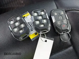 2016 Chevrolet Tahoe LTZ z VIN 1GNSKCKC7GR243183, wystawiony jako IAAI lot #41939209 z przebiegiem 81 903 mil mil oraz . Historia ofert i sprzedaży dostępna na DreamBid. Obrazek 11.