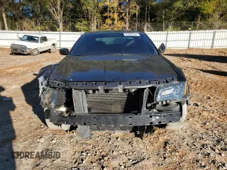 2013 Chrysler 300 S z VIN 2C3CCABG2DH527578, wystawiony jako Copart lot #81095624 z przebiegiem 217 456 mil mil oraz Szkoda całkowita • Salvage title. Historia ofert i sprzedaży dostępna na DreamBid. Obrazek 5.
