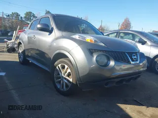 2011 Nissan Juke SL with VIN JN8AF5MV9BT015687, listed as a IAAI auction lot 40988185 with 137,178 mi miles. Bid and sale history available at carsss.com. Image 1.