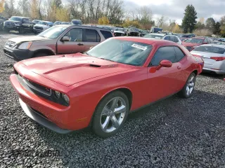 2013 Dodge Challenger R/T Classic z VIN 2C3CDYBT9DH575369, wystawiony jako Copart lot #80795904 z przebiegiem 123 493 mil mil oraz Szkoda całkowita • Salvage title. Historia ofert i sprzedaży dostępna na DreamBid. Obrazek 1.